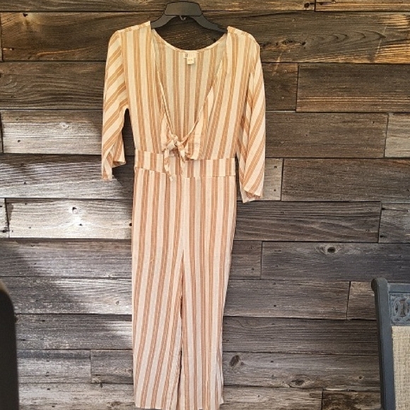 Billabong Striped Jumpsuit With Peach & Cream Stripes Size Small - Picture 1 of 12